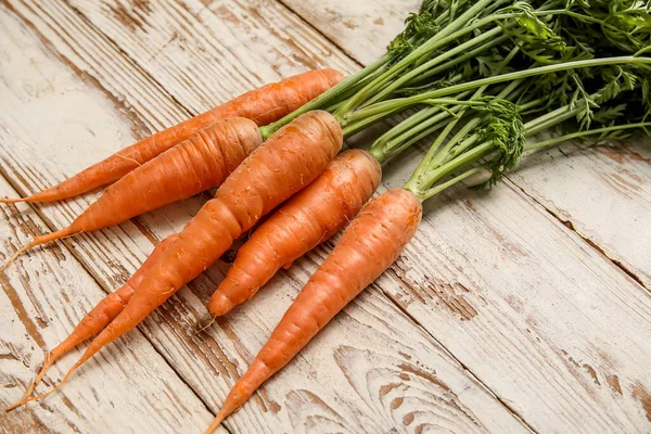 Fresh Carrots Leaves Light Wooden Background — Stock Photo, Image