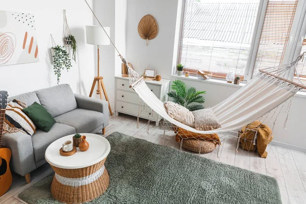 Interior Stylish Living Room Hammock Grey Sofa Coffee Table — Stock Photo, Image