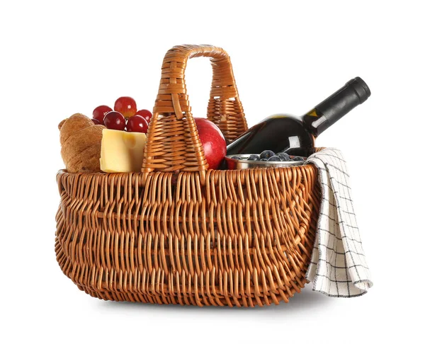 Rieten Mand Met Lekker Eten Voor Picknick Wijn Witte Achtergrond — Stockfoto