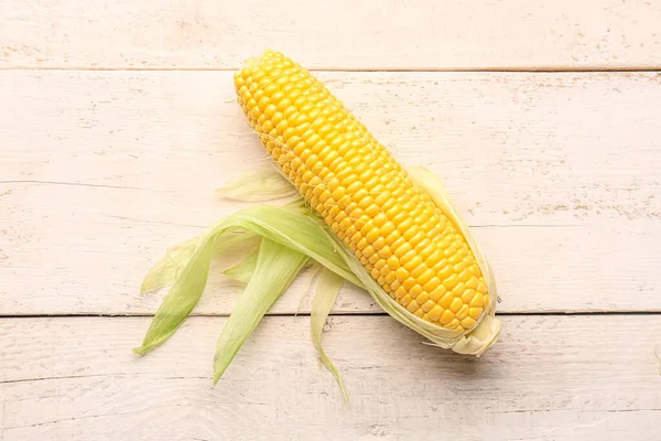 Fresh Corn Cob White Wooden Background — Stock Photo, Image