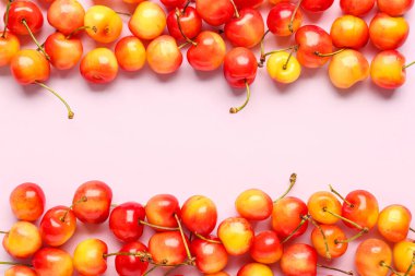 Leylak arkaplanda bir sürü tatlı sarı kiraz