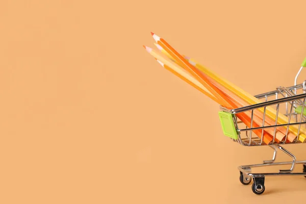 Renkli Kalemli Alışveriş Arabası — Stok fotoğraf