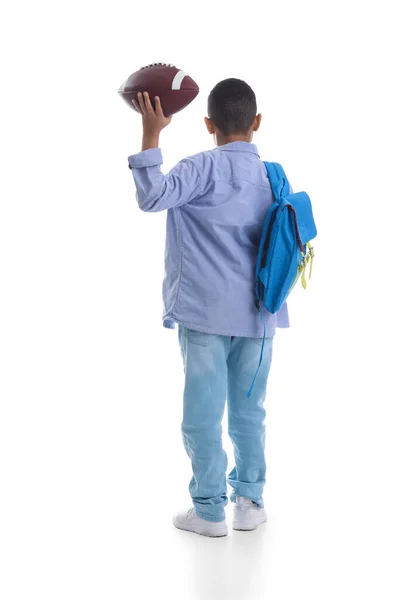 Kleiner Afroamerikanischer Schuljunge Mit Rugby Ball Und Rucksack Auf Weißem — Stockfoto