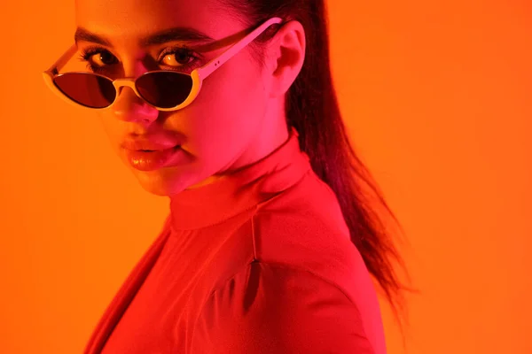 Fashionable Young Woman Wearing Sunglasses Orange Background — Stock Photo, Image