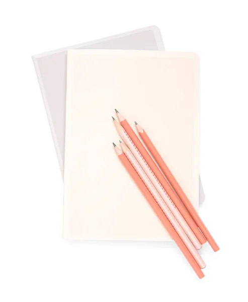 Cuadernos Diferentes Con Lápices Aislados Sobre Fondo Blanco — Foto de Stock