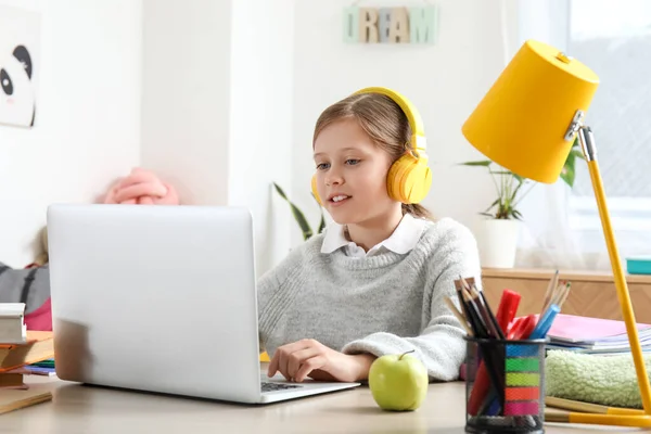 Little Girl Headphones Laptop Doing Lessons Home — Stock Photo, Image