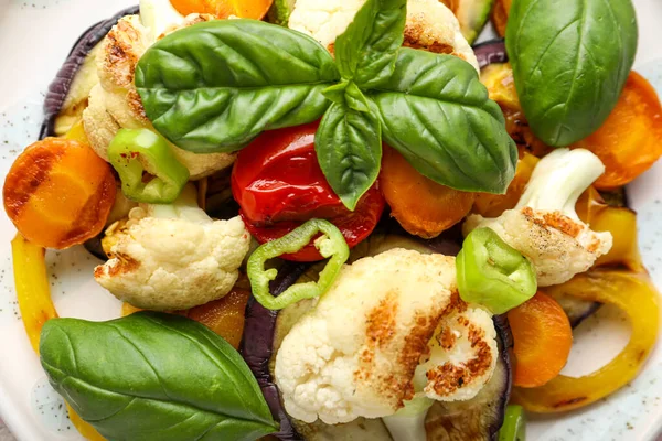 Plate Grilled Vegetables Basil Closeup — Stock Photo, Image