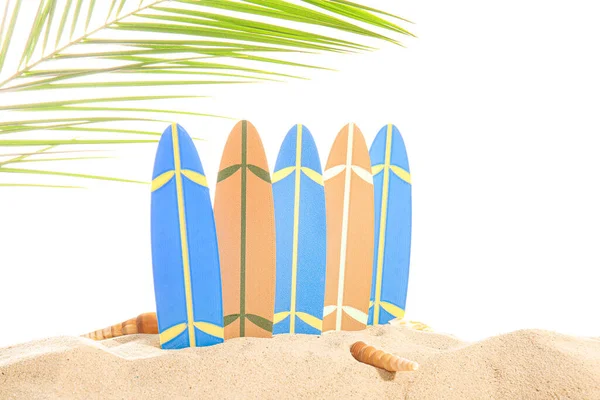 Mini Planches Surf Avec Coquillages Feuille Palmier Sur Sable Sur — Photo