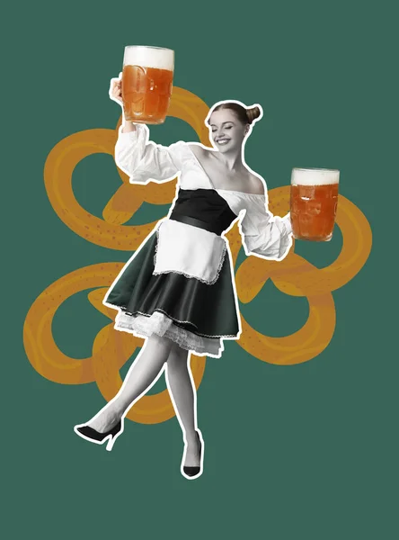 Beautiful Octoberfest Waitress Big Mugs Beer Dancing Green Background — Stock Photo, Image