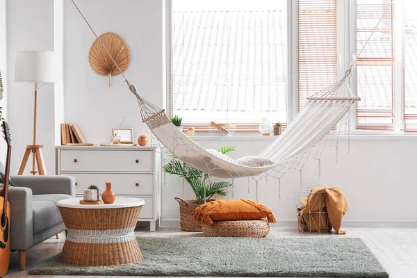 Interior Stylish Living Room Hammock Grey Sofa Coffee Table — Stock Photo, Image