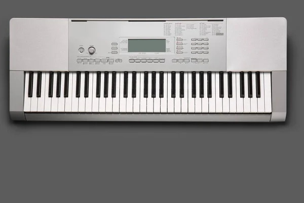 Moderne Synthesizer Tastatur Auf Schwarzem Hintergrund — Stockfoto