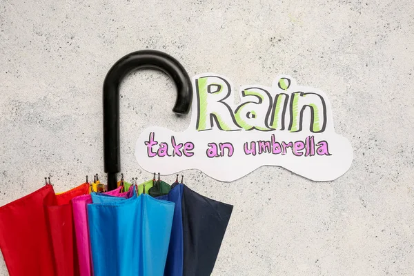 Papír Szöveggel Rain Take Umbrella Grunge Background Időjárási Előrejelzés — Stock Fotó