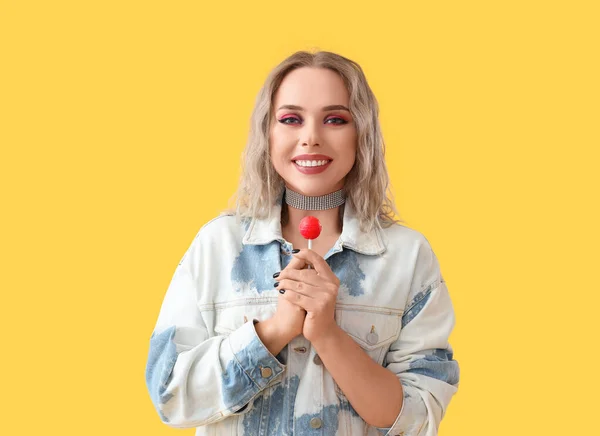 Young Woman Lollipop Yellow Background — Stock Photo, Image