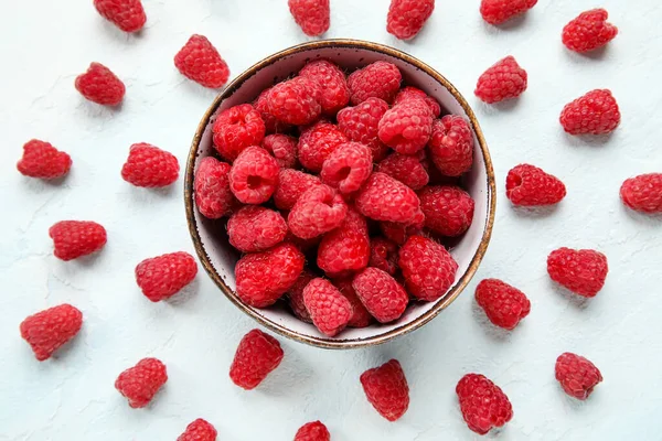 Bowl Fresh Raspberry Light Background Closeup — Stock Photo, Image