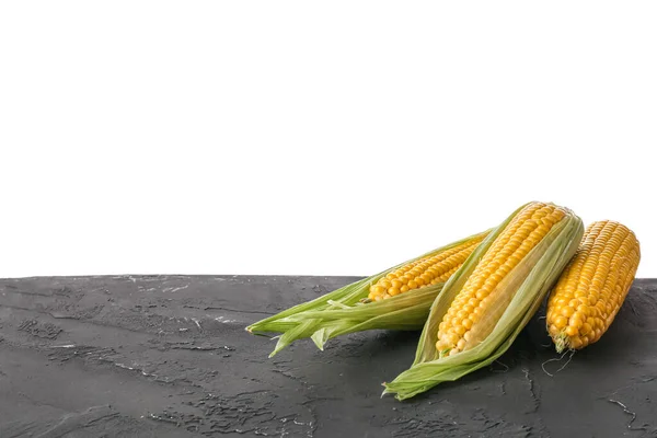 Fresh Corn Cobs Black Table White Background — Stock Photo, Image