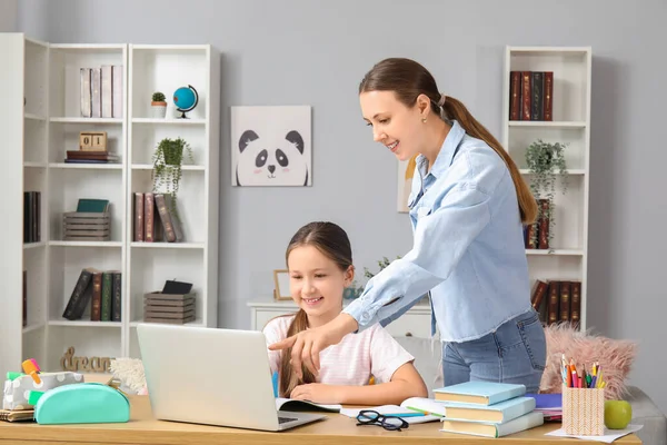 Cute Little Girl Doing Lessons Her Mother Home — Stock Photo, Image