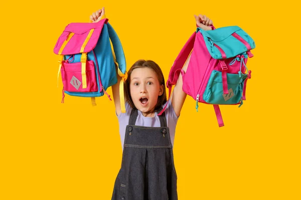 Little Girl Backpacks Yellow Background — Stock Photo, Image