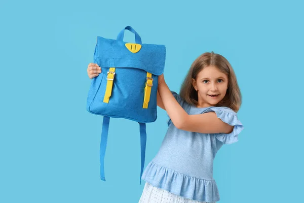 Cute Little Girl Backpack Blue Background — Zdjęcie stockowe