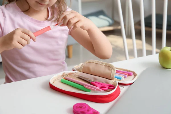 Little Girl Pencil Case Table Closeup — Stock Photo, Image