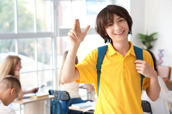 Male Student Saluting Classroom — Stock Photo, Image