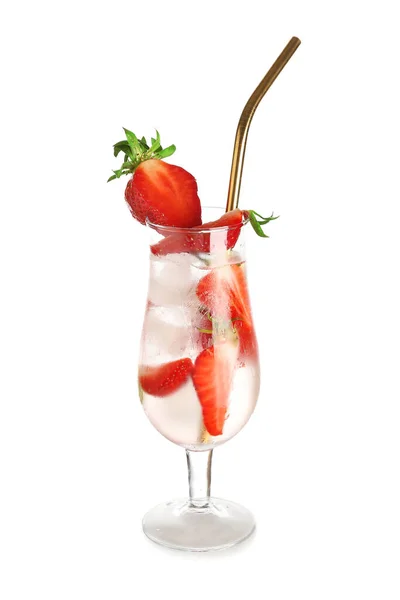 Glas Frische Limonade Mit Erdbeere Auf Weißem Hintergrund — Stockfoto