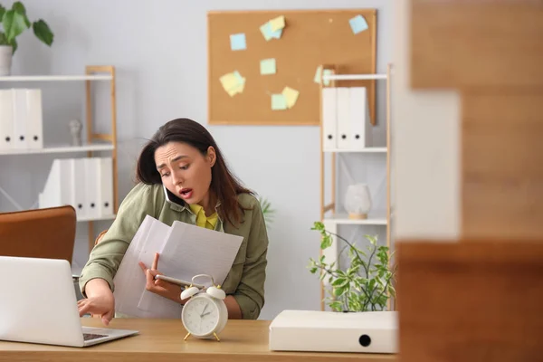 Stressed Young Businesswoman Working Deadline Office — Stock Photo, Image