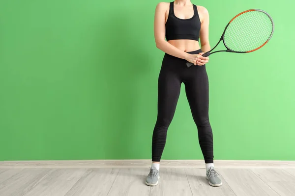 Young Woman Sportswear Tennis Racket Green Wall — Stock Photo, Image