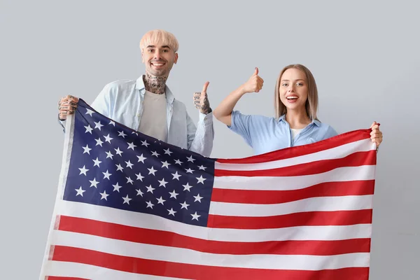 Young Couple Usa Flag Showing Thumbs Light Background — Stock Photo, Image