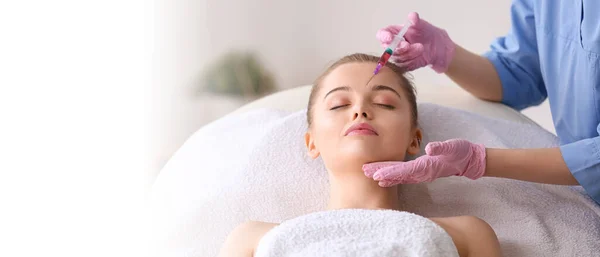 Young Woman Receiving Injection Beauty Salon Banner Design — Stock Photo, Image