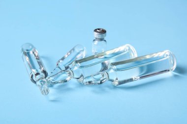 mavi arka plan üzerinde tıbbi ampul