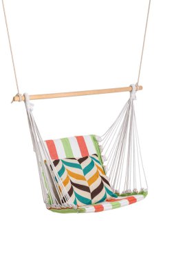 Beyaz arkaplanda minderli rahat çizgili hamak