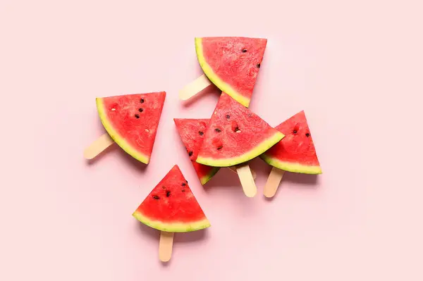 Zoete Watermeloen Sticks Roze Achtergrond — Stockfoto