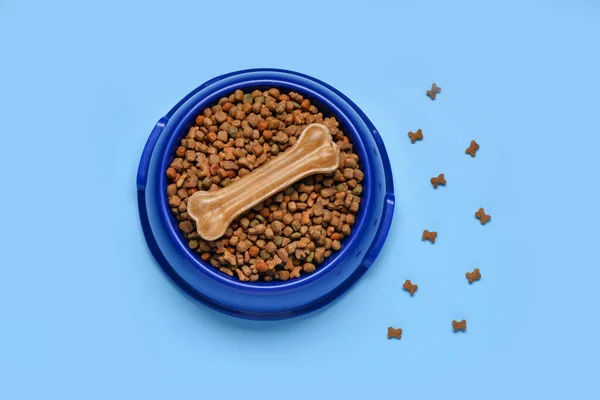 Bowl Dry Dog Food Chew Bone Color Background — Stock Photo, Image