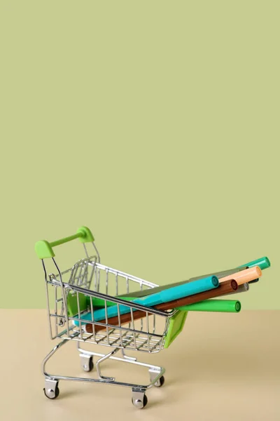 Shopping Cart Felt Tip Pens Color Background — Stock Photo, Image