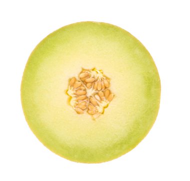 Beyaz arka planda tatlı kavunun yarısı