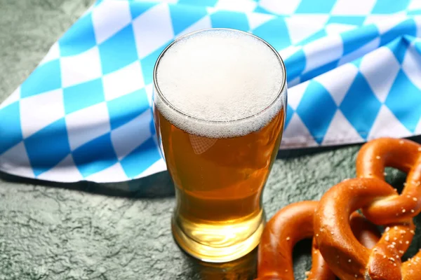 Прапор Баварії Кухоль Пивом Кренделі Зеленому Фоні — стокове фото