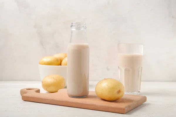 Bottle Tasty Potato Milk Light Background — Stock Photo, Image