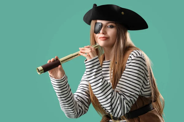 Beautiful Female Pirate Spyglass Green Background — Stock Photo, Image