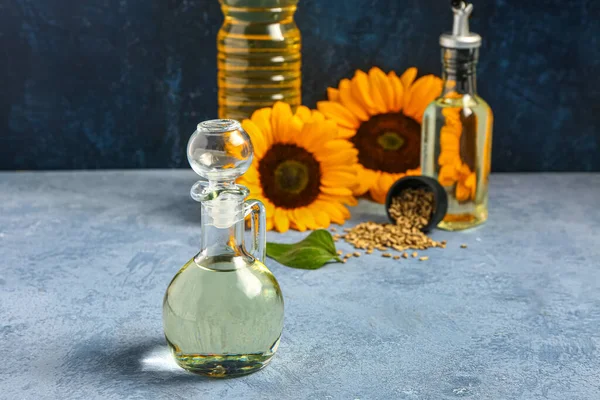 Decanter Sunflower Oil Blue Background — Stock Photo, Image
