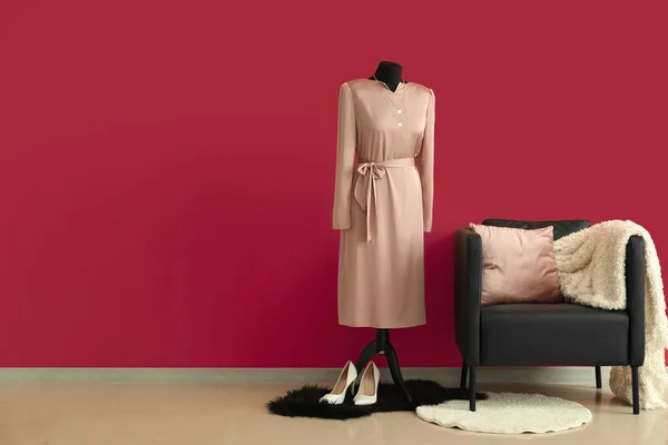 Black Armchair Mannequin Pink Wall Room — Stock Photo, Image