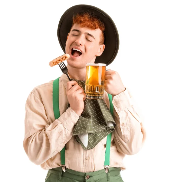 Jovem Roupas Tradicionais Alemãs Com Cerveja Salsicha Fundo Branco — Fotografia de Stock