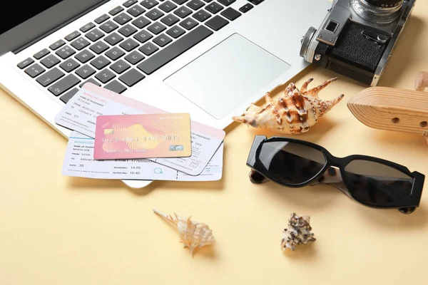 Composition Sunglasses Credit Card Tickets Laptop Color Background Closeup — Stock Photo, Image
