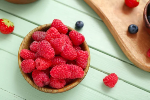 Bowl Fresh Raspberry Color Wooden Background Closeup — Stock Photo, Image