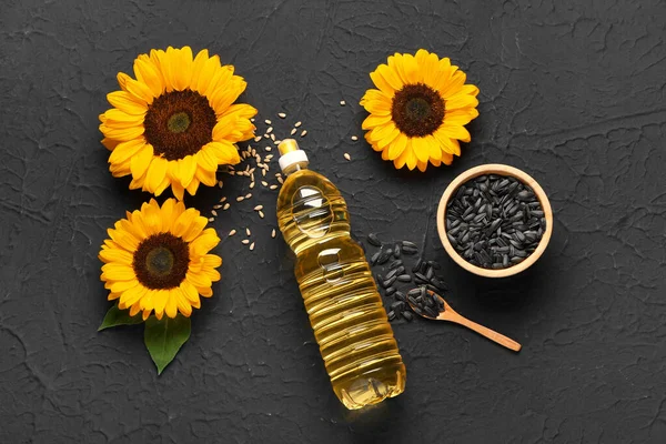 Sunflowers Seeds Bottle Oil Black Background — Stock Photo, Image