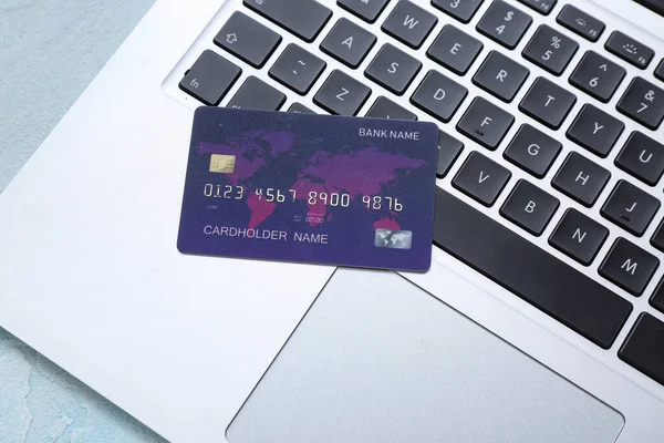 Laptop Credit Card Color Background — Stock Photo, Image