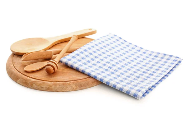 Kochutensilien Aus Holz Und Saubere Serviette Isoliert Auf Weißem Hintergrund — Stockfoto