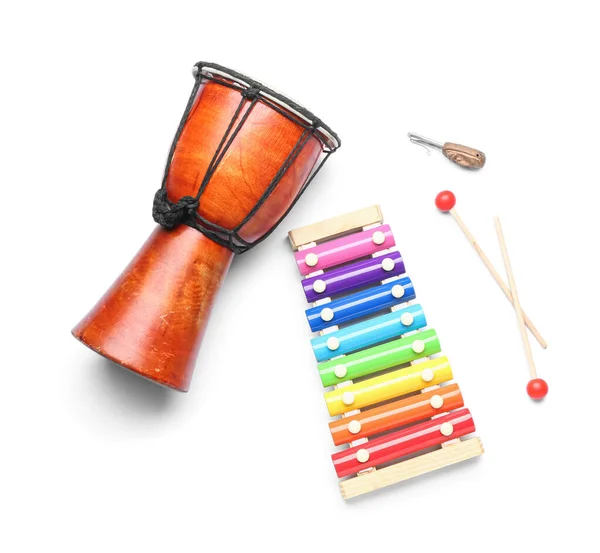 Diferentes Instrumentos Musicales Sobre Fondo Blanco —  Fotos de Stock