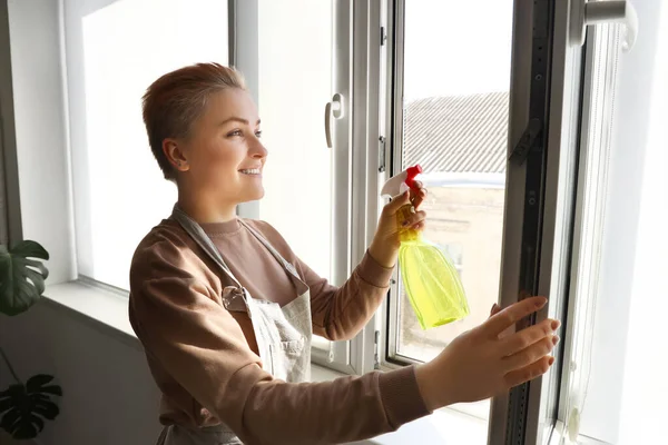 Young Woman Cleaning Window Home — Stock Photo, Image