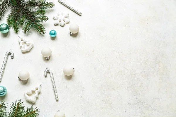 白い背景の別のクリスマスの装飾 — ストック写真