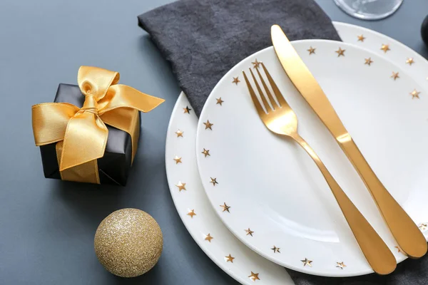 Beautiful Table Setting Christmas Celebration Grey Background — Stock Photo, Image